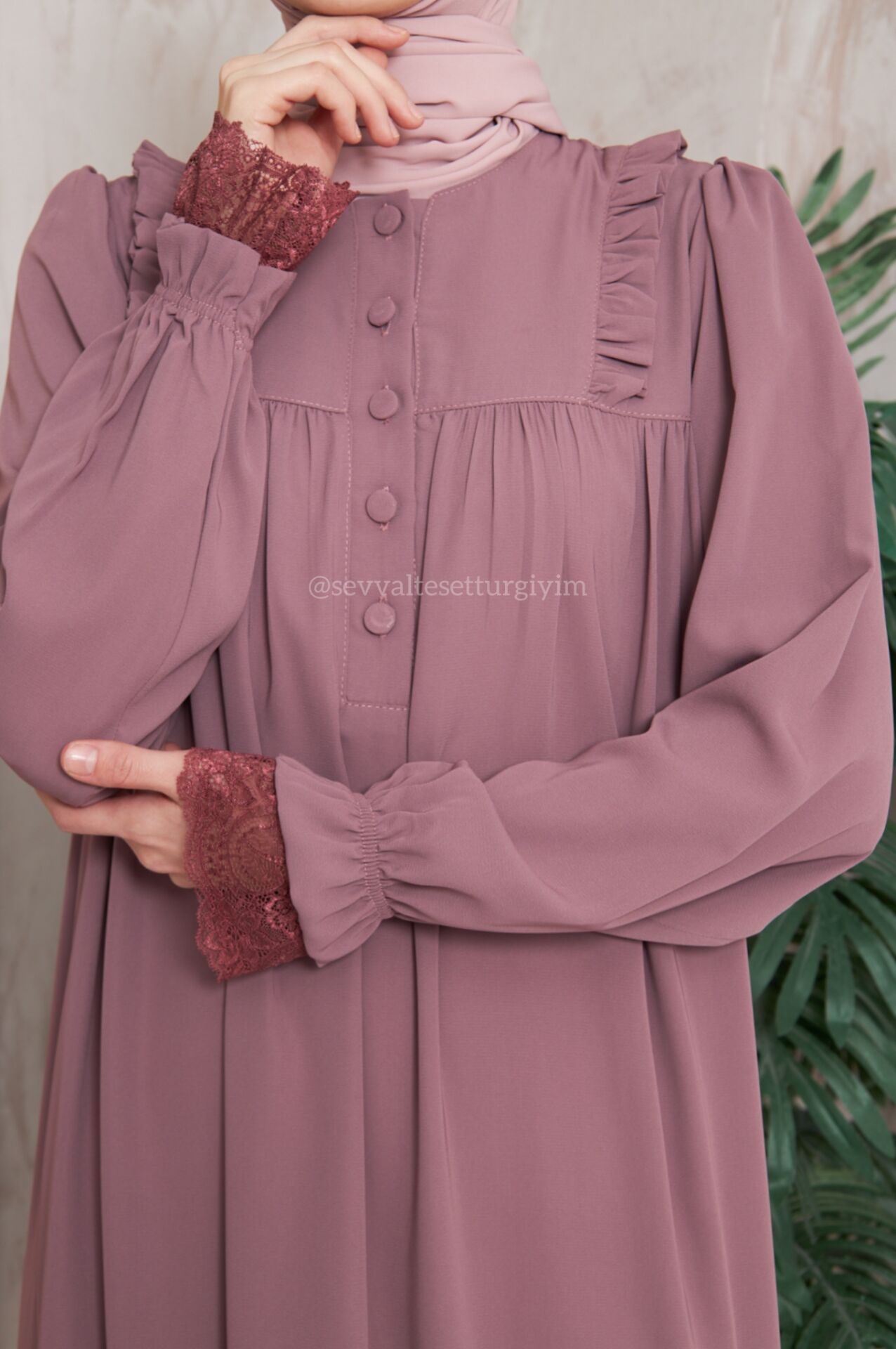 ESRA GÜPÜRLÜ ELBİSE