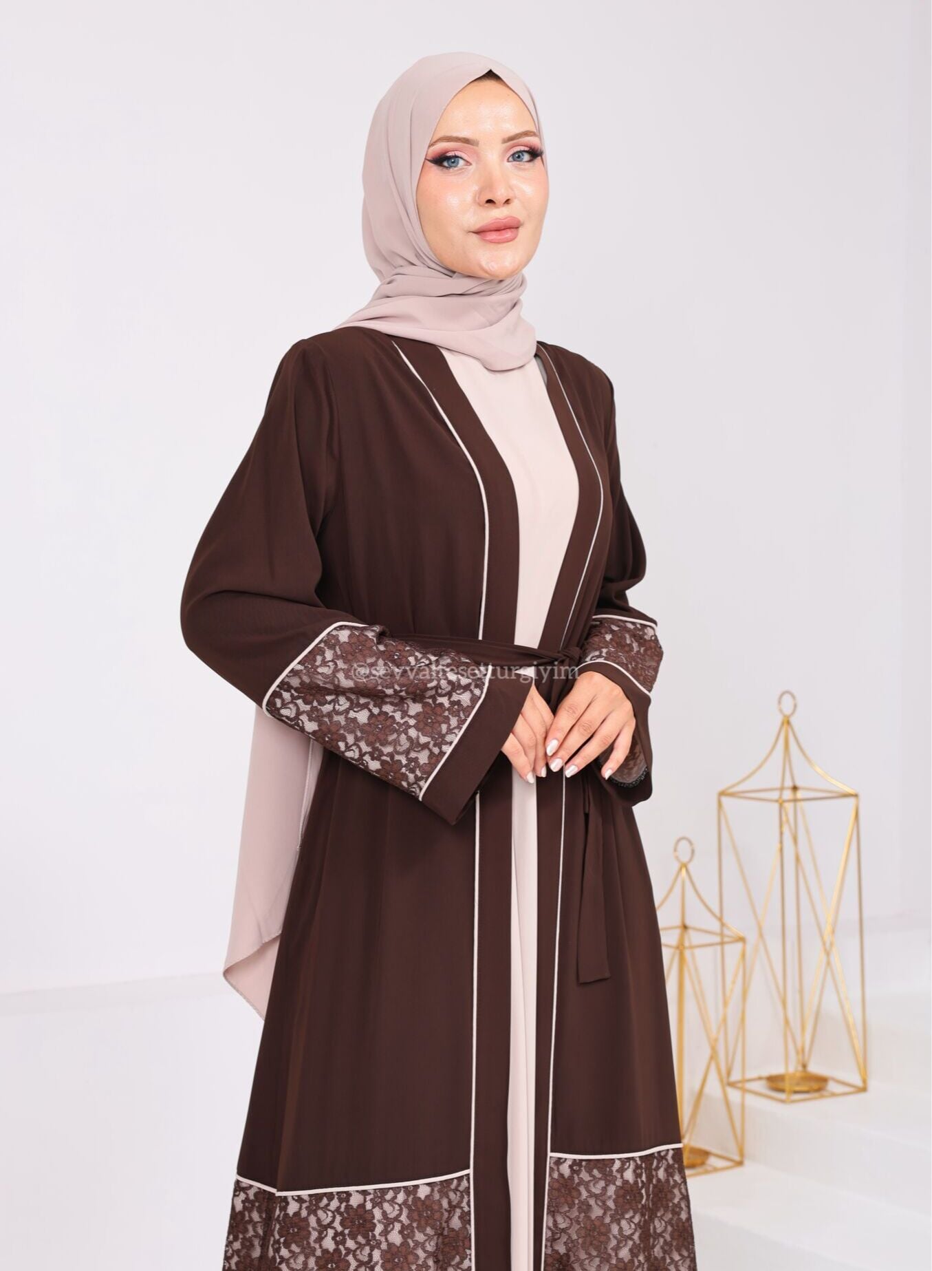OYA ABAYA